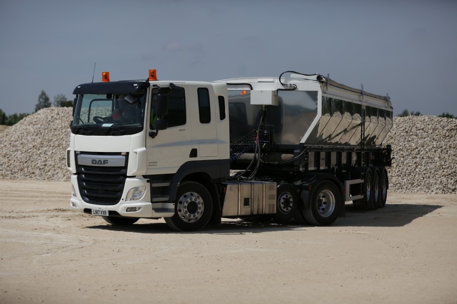 Alfred Hymas Ltd hire Kel-Berg T109 belt trailer!