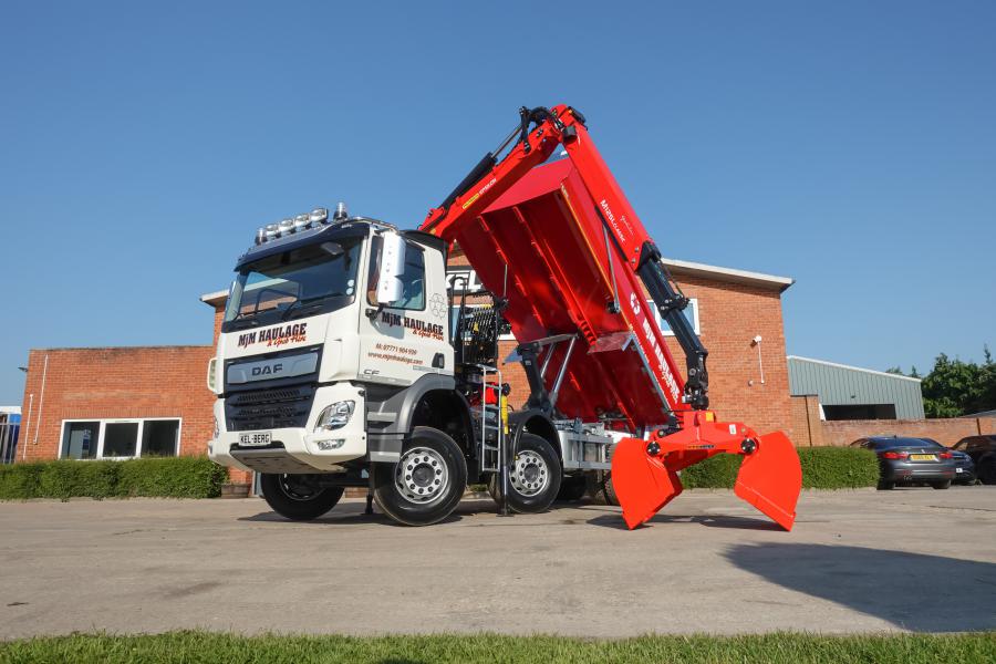 MjM Haulage & Grab Hire Ltd  A new DAF truck to keep Scottish water flowing.
