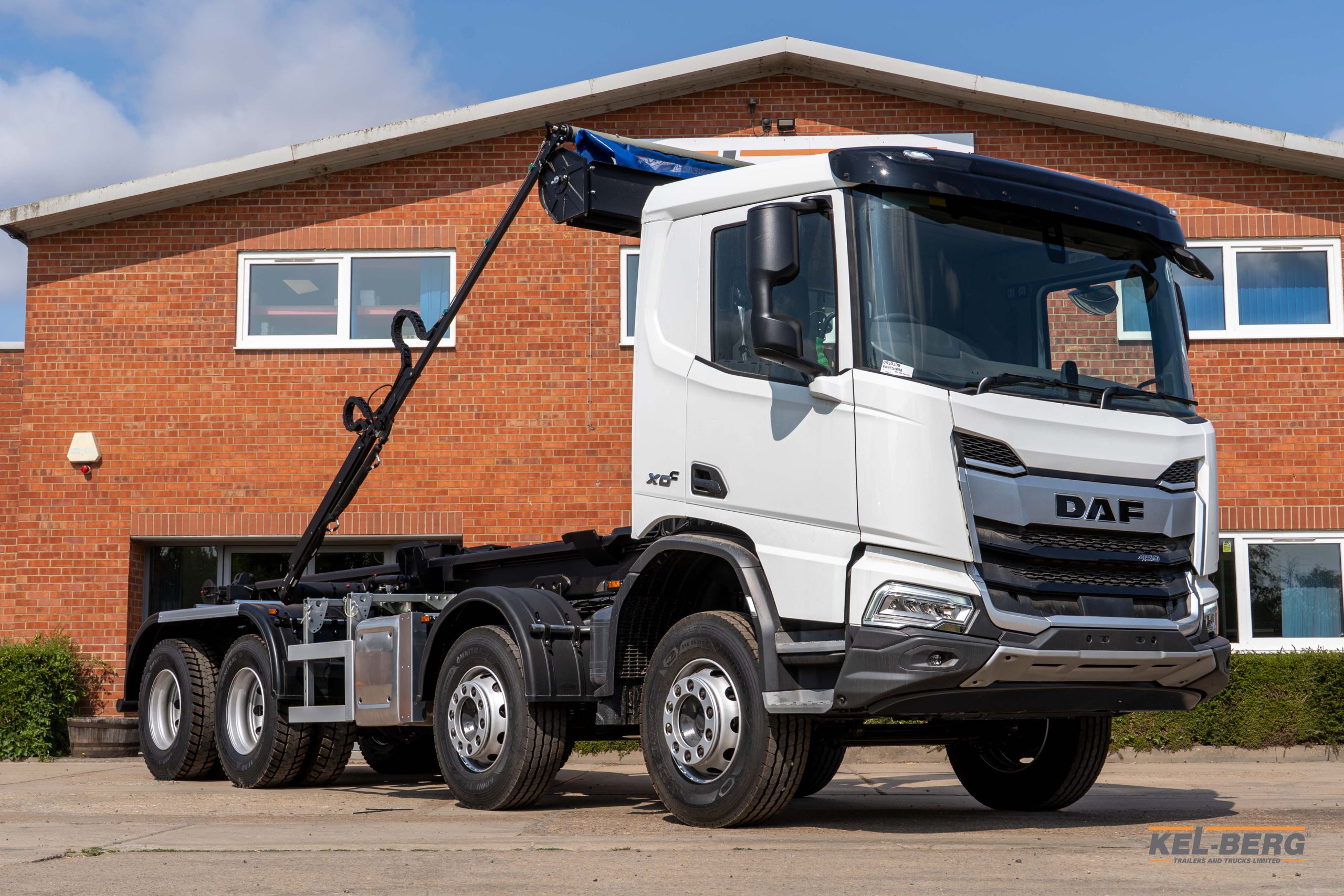 DAF XDC 450 8×4 Boughton Hook Loader