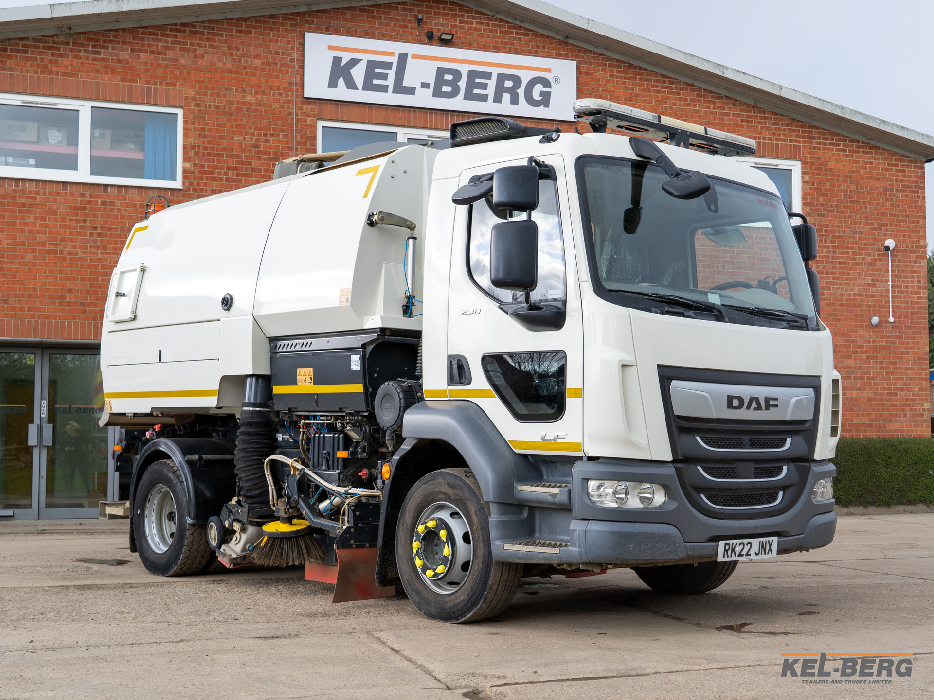 2022 DAF LF230 4×2 Bucher Road Sweeper