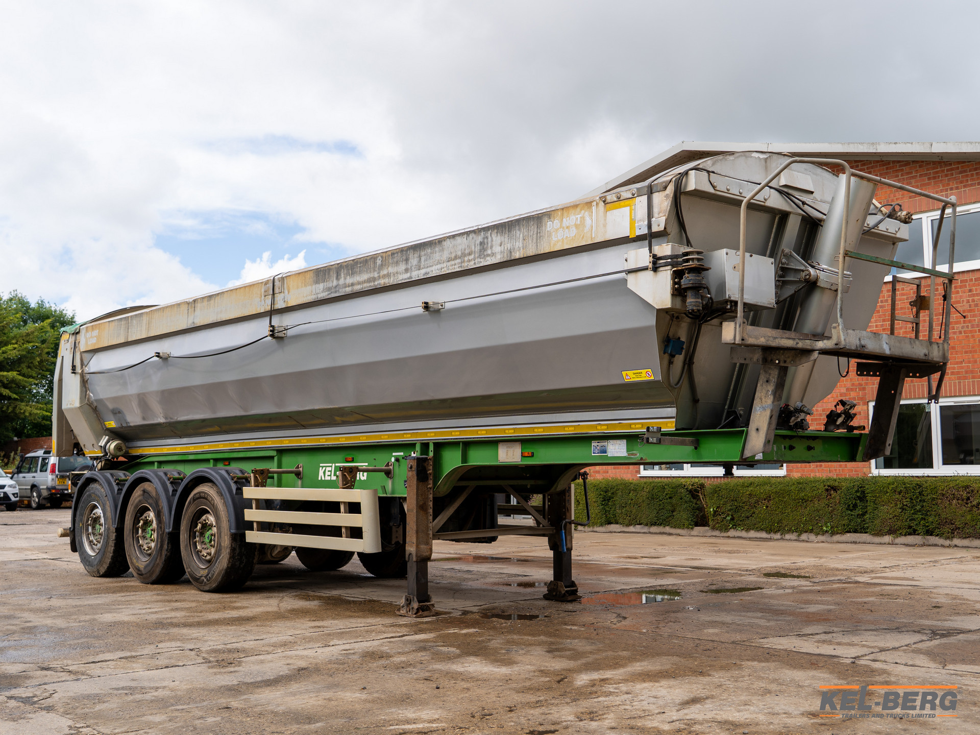 2015 KEL-BERG 3-Axle T100 Alloy Aggregate Trailer